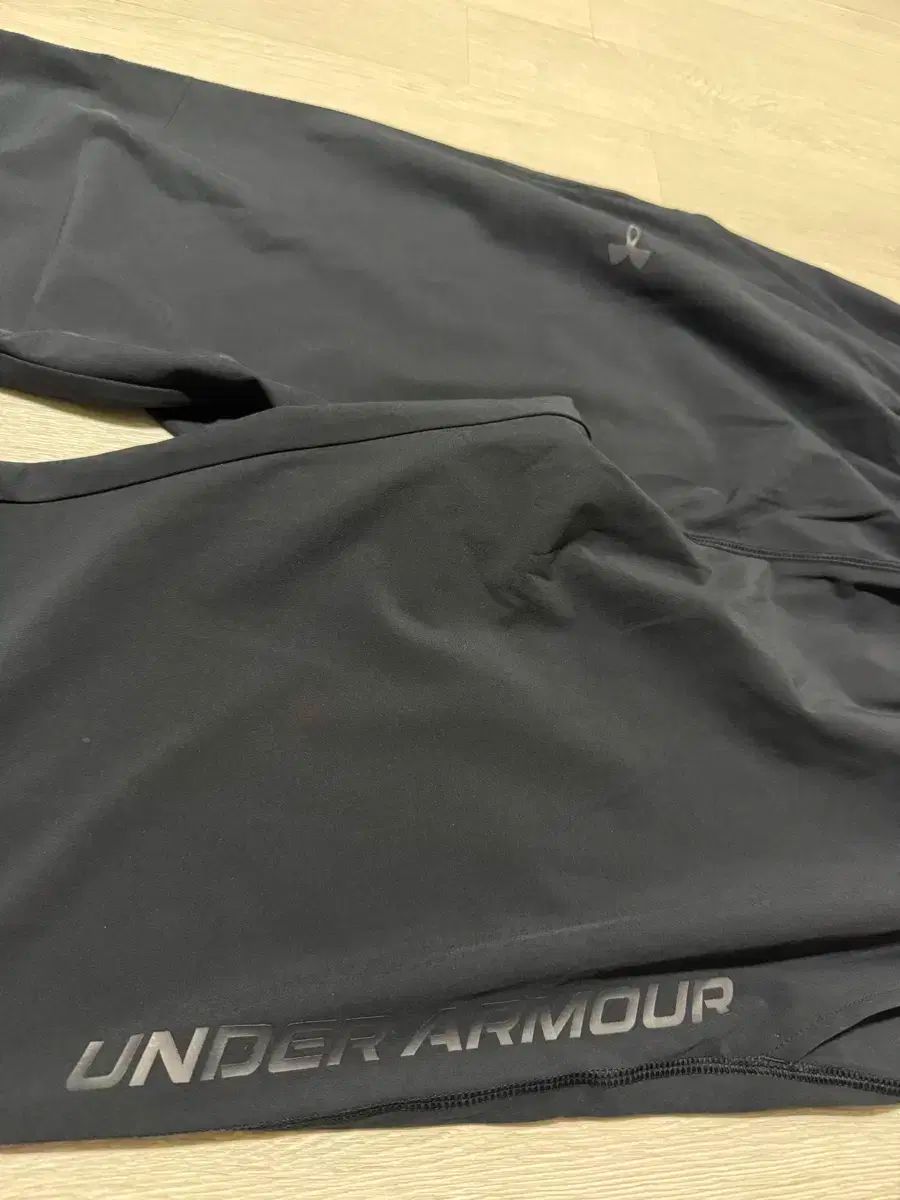 アンダーレイヤートレーナーパンツ