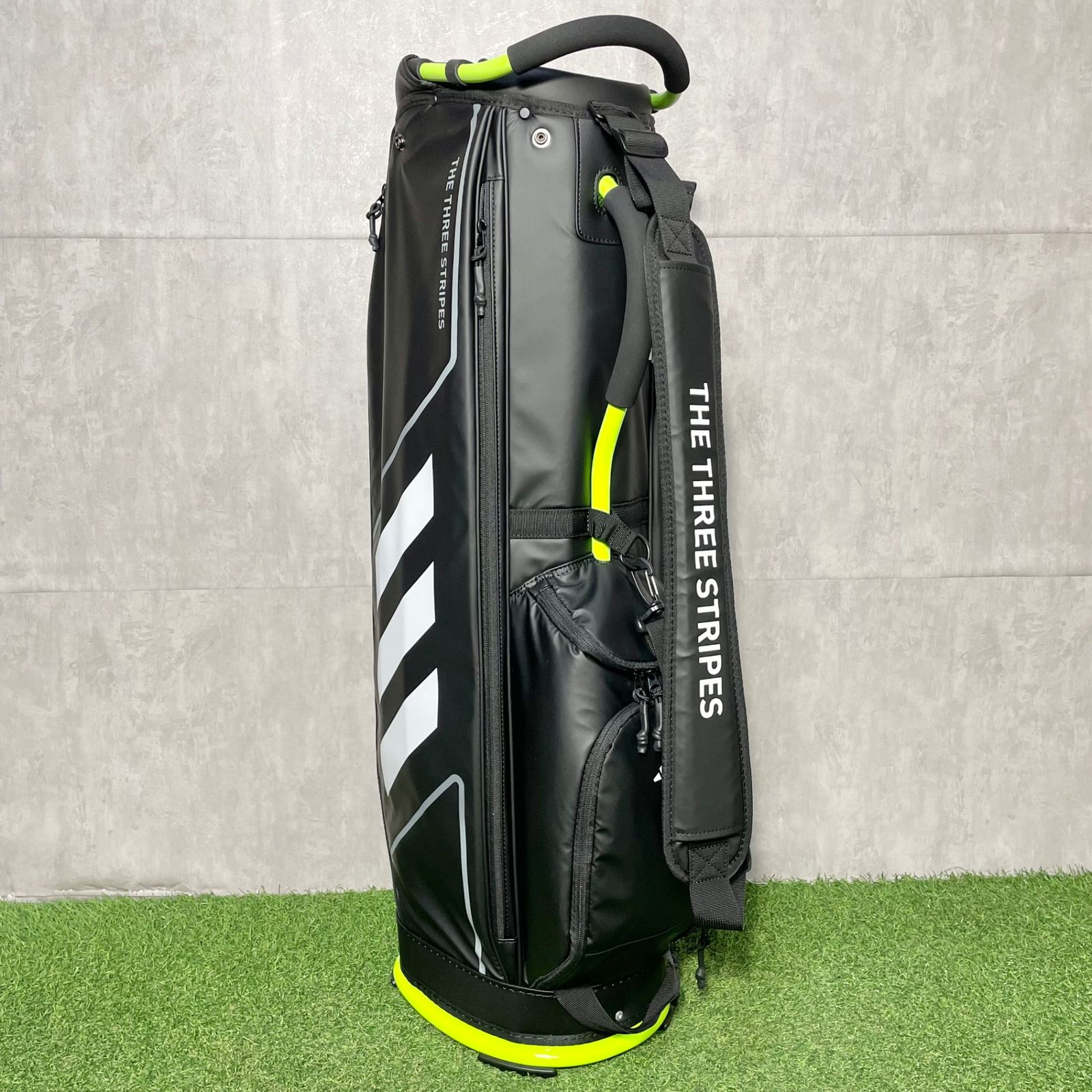 XXIO ゴルフバッグ　超軽量モデル　ブラック￼ XXIO ゼクシオ 超軽量スタンダードモデルキャディバック GGC-X161