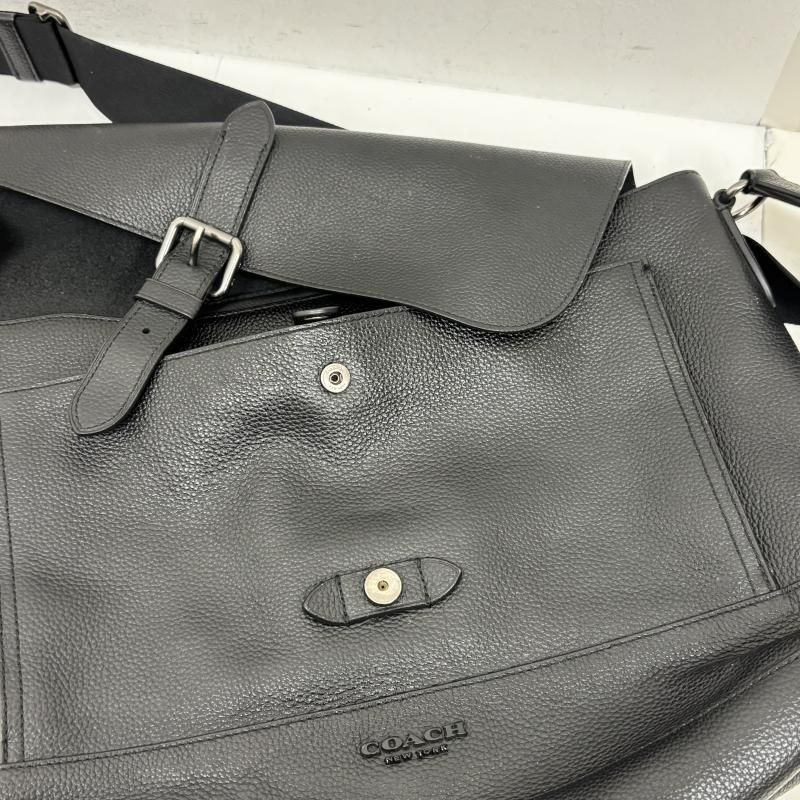 コーチ coach レザー メッセンジャー ショルダーバッグ ブラック A4