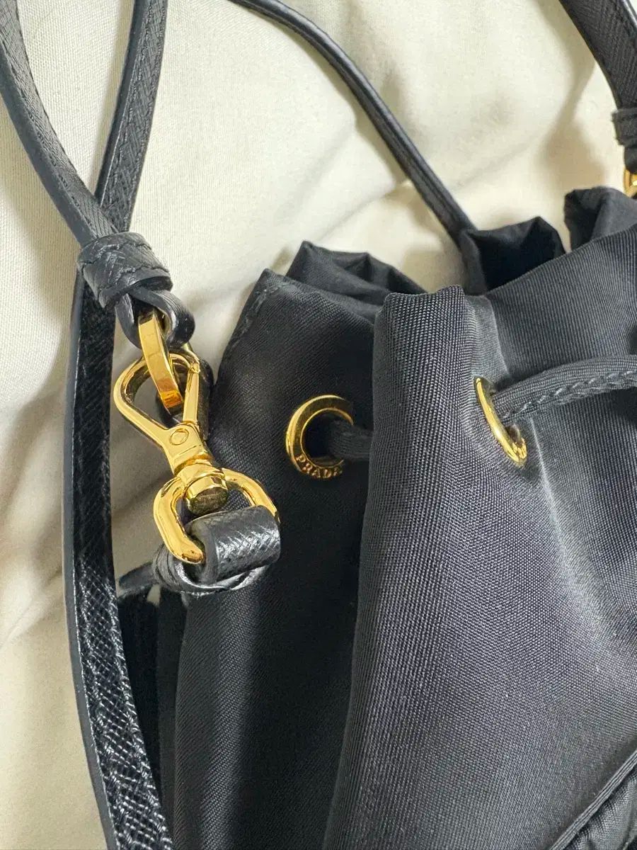 プラダ リナイロン バケットバッグ 状態良し DECORATOM_COM_BR