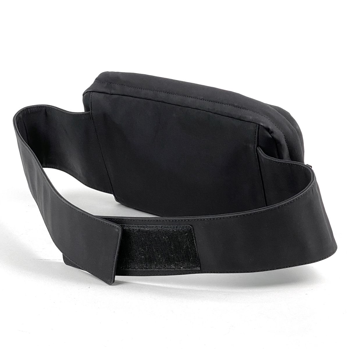 プラダ PRADA スポーツライン ウエストバッグ ウエストポーチ ロゴ ボディバッグ ナイロン ネロ ブラック メンズ