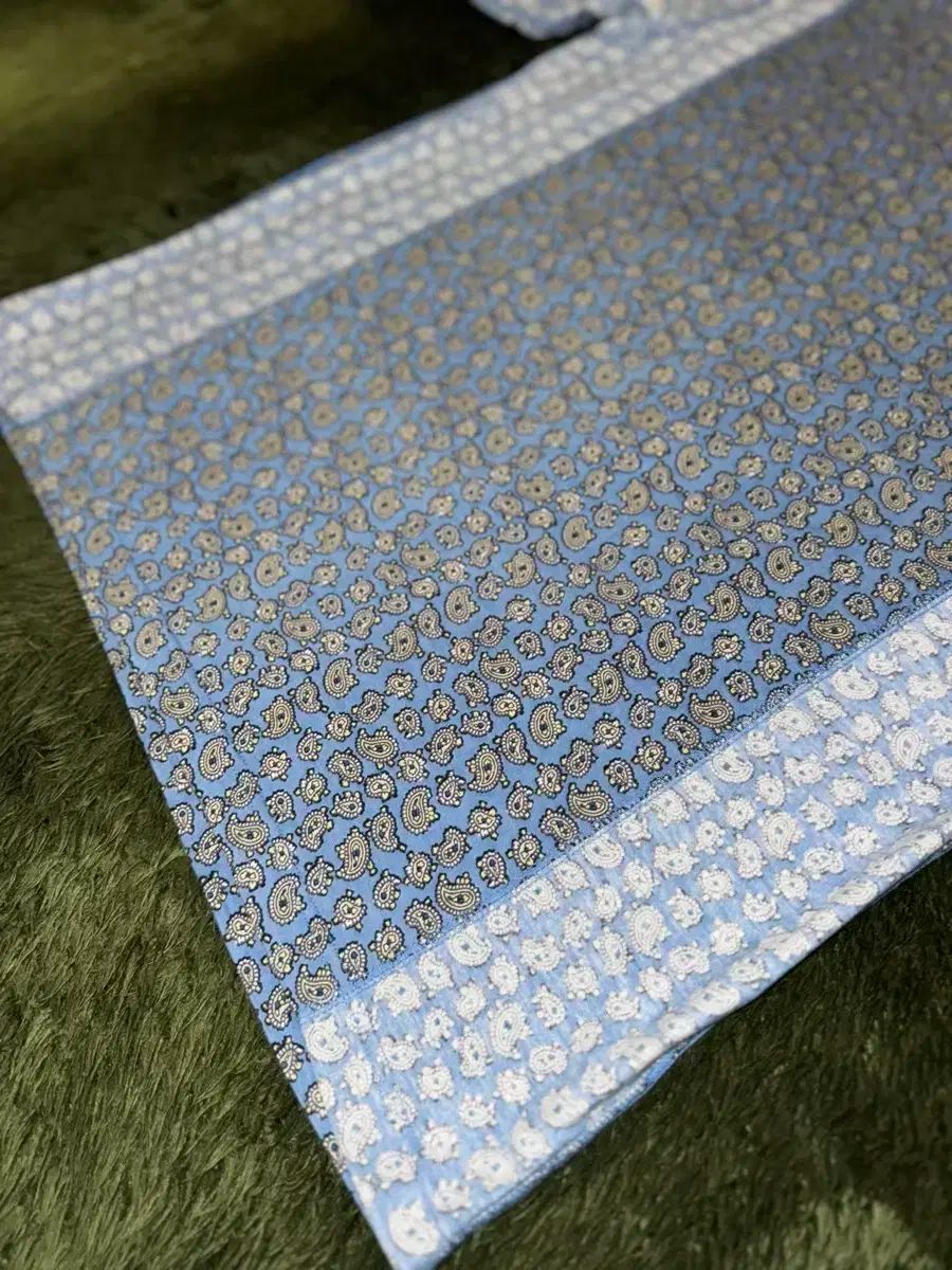 GARCONS ベイズリー