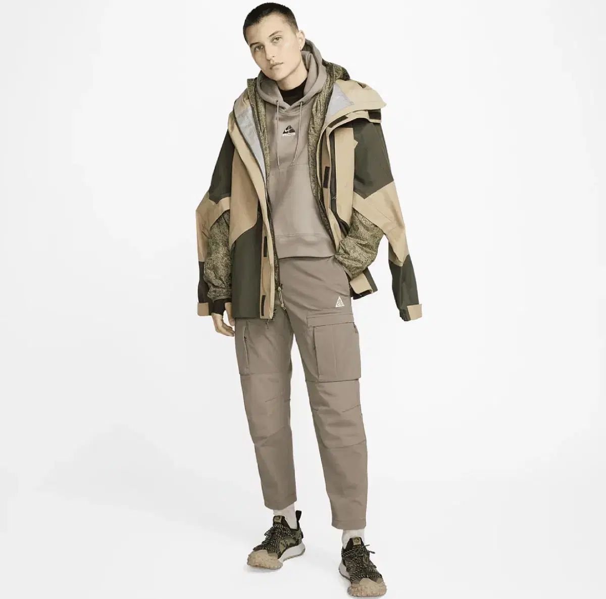 w ナイキACG スミスサミット カーゴパンツ オリーブグレー XL