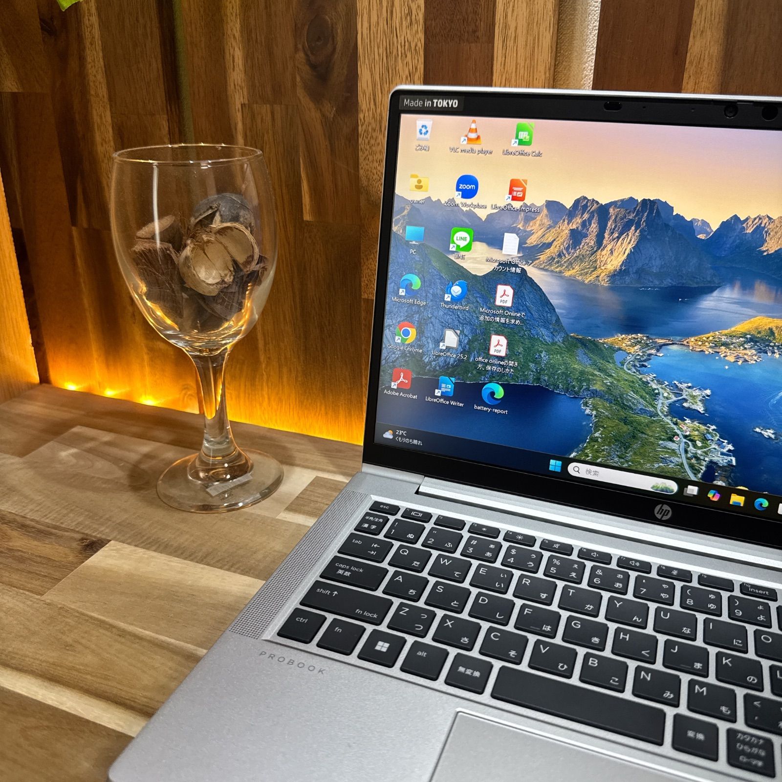 メモリ16GB SSD256GB