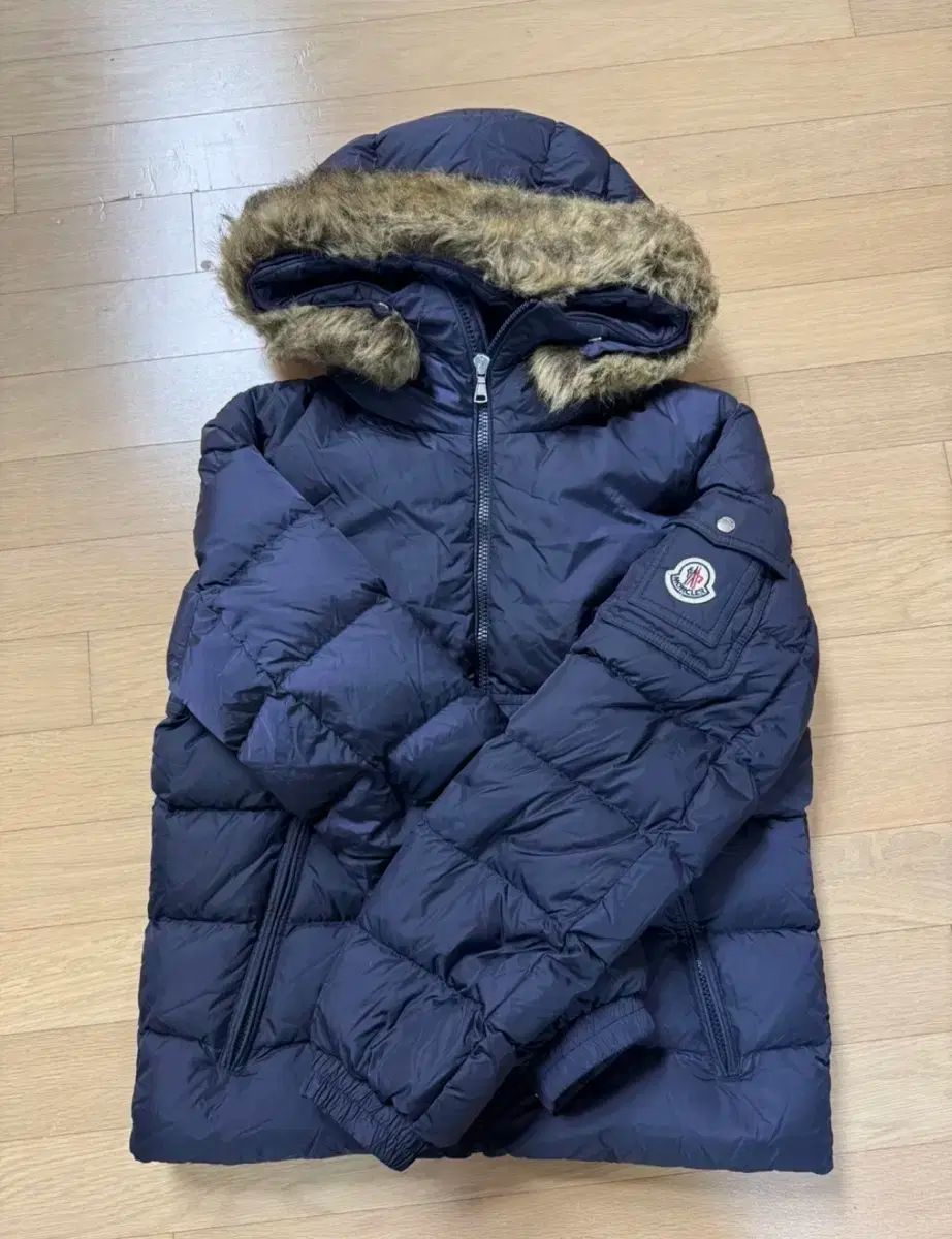 モンクレール キッズ 14 サイズ ダウン