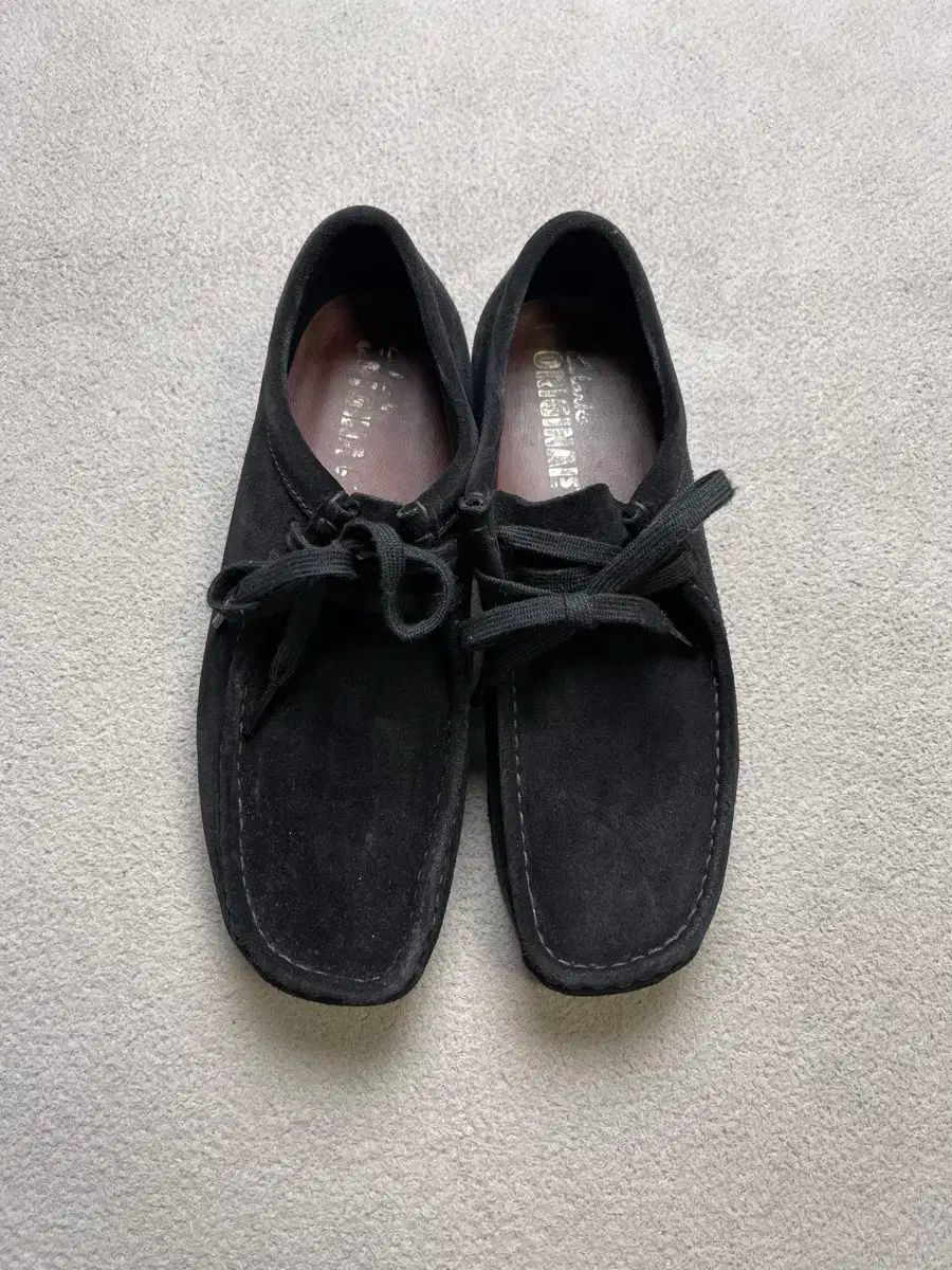 uk7 クラークス ワラビー ブラック -255-260