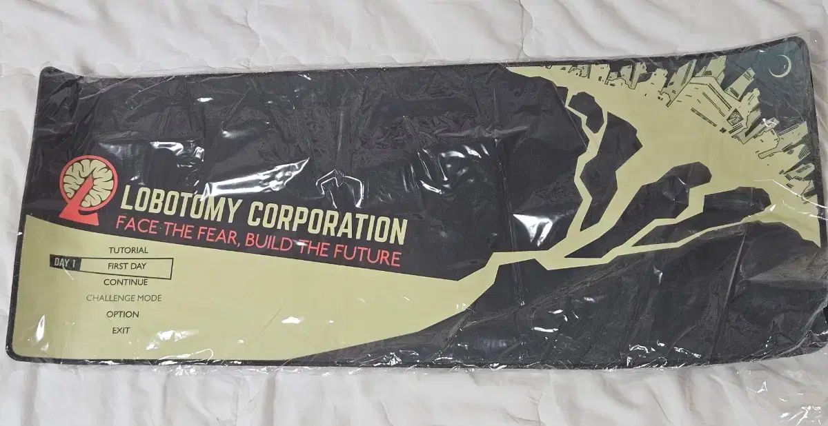 ロボトミー コーポレーション ゲーミングマウスパッド大型