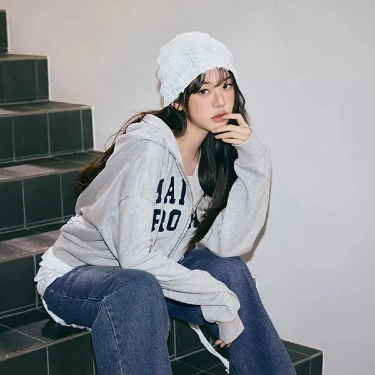 ウォニョン WONYOUNG チャンウォニョン ROLAROLA ロラロラ フードジップアップ