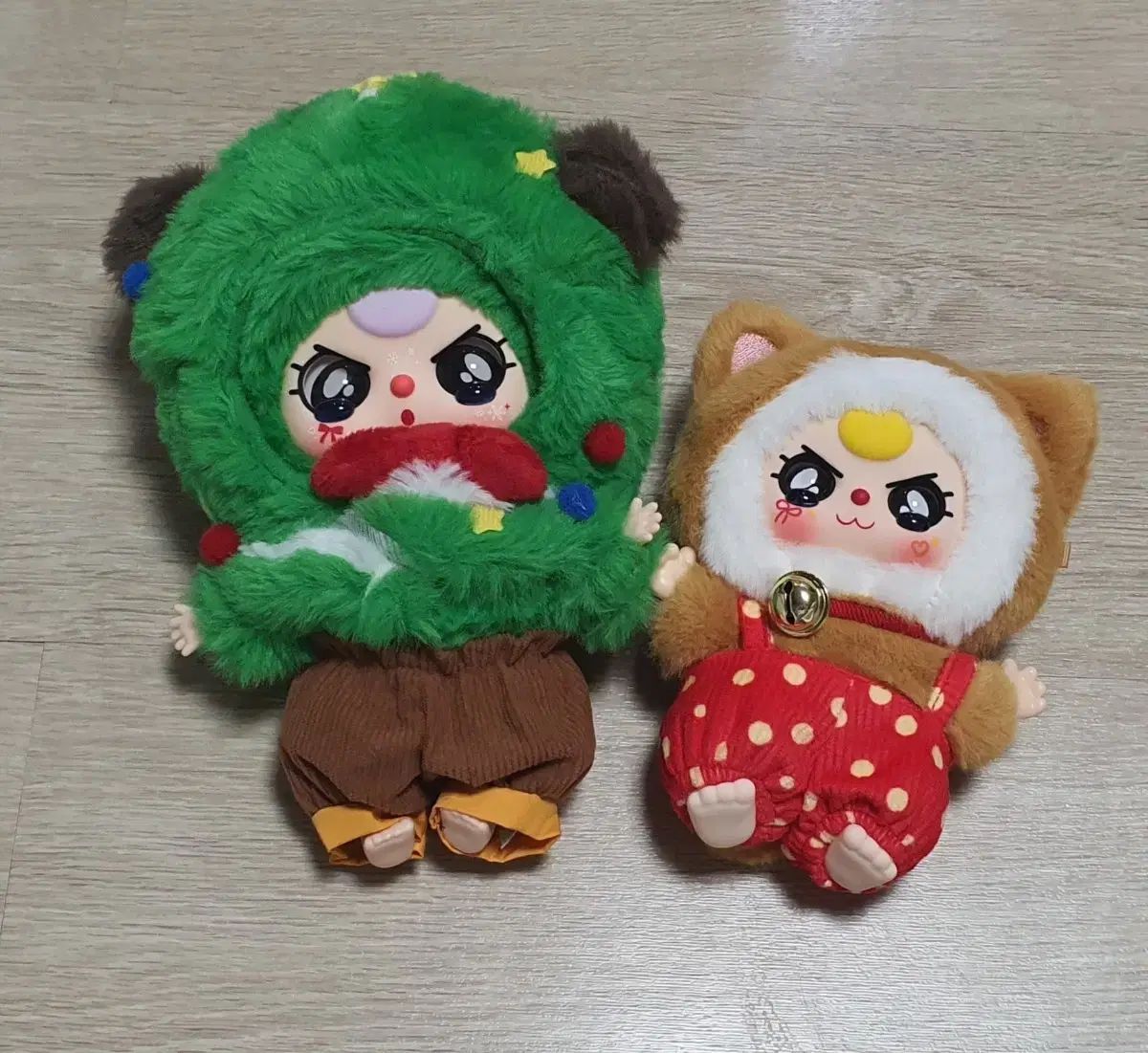 ベイビーシークレット クリスマスツリーぬいぐるみとレトロ猫ぬいぐるみキーホルダーシークレット