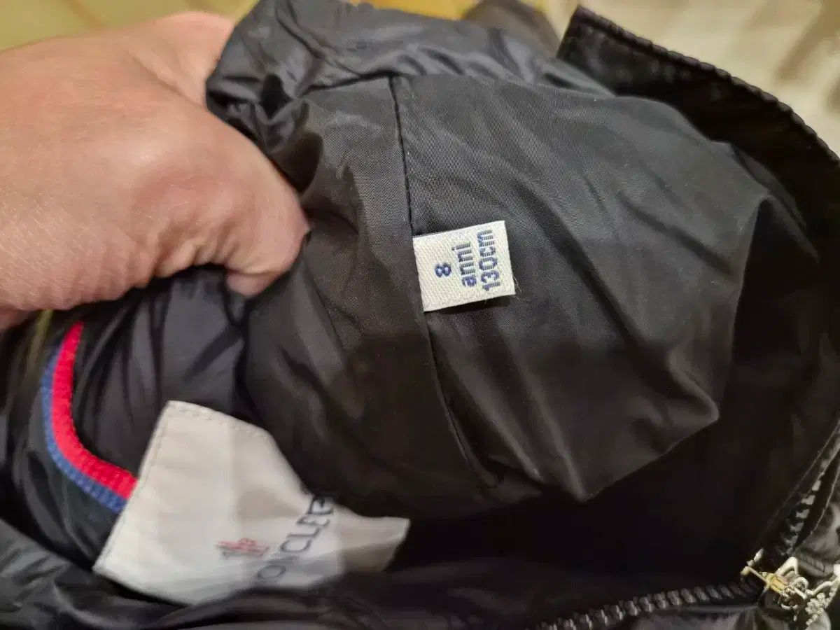 モンクレールキッズ 女の子