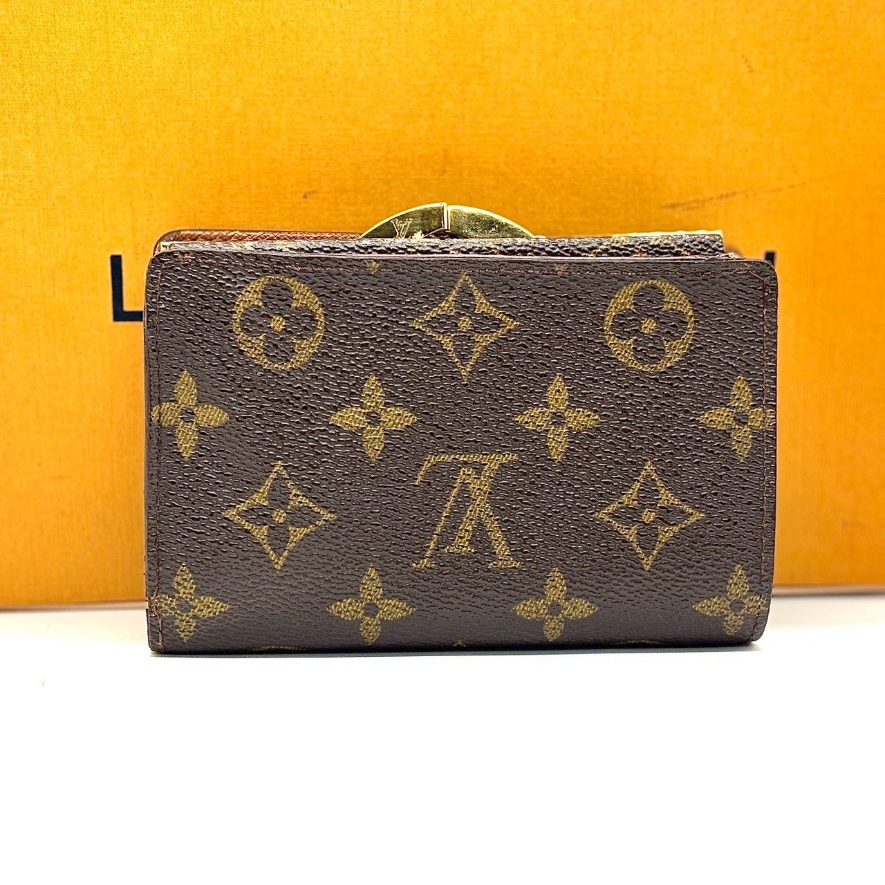 二つ折り財布 モノグラム