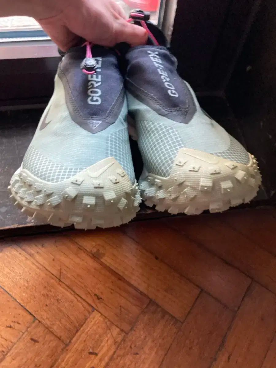 ナイキ acg マウンテン フライ ゴアテックス クレイグリーン 270