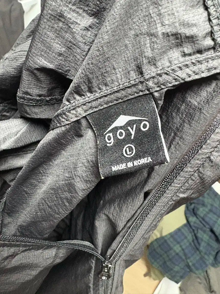 L ゴーウェア WIND AND WISHシェル WHOフーディー ジャケット ブラック