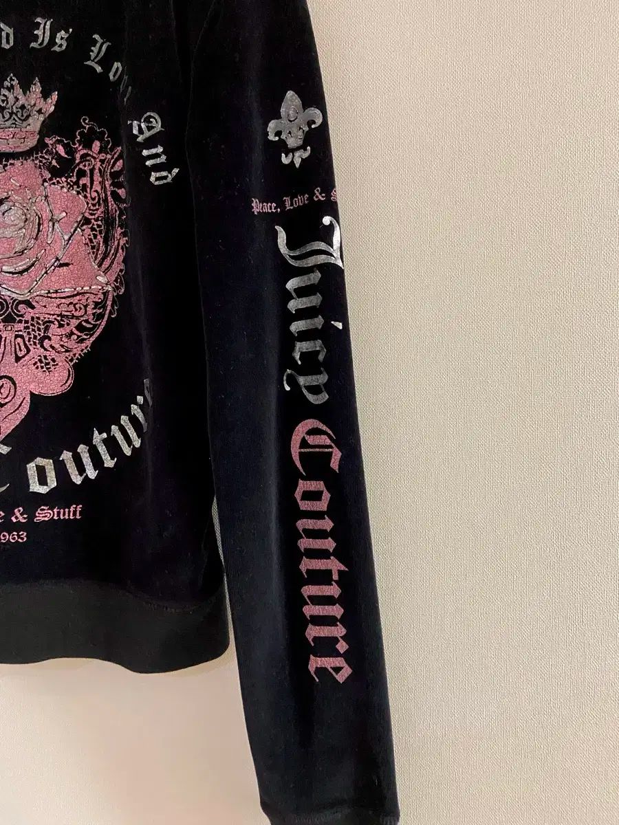 JUICY COUTURE ジューシークチュール ブラック ベルベット WHO ジップアップ ブラックピンク ブルピン フーディー y 2 k