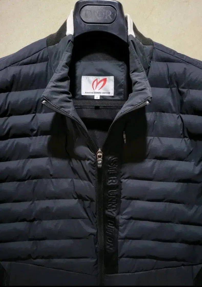 マスターバニーエディション 防風ダウン SWINGジャケット 100