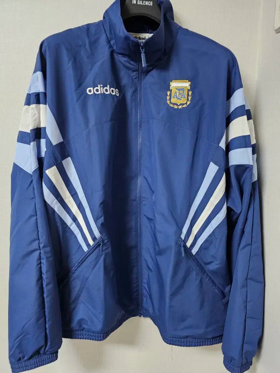 アディダス アルゼンチン