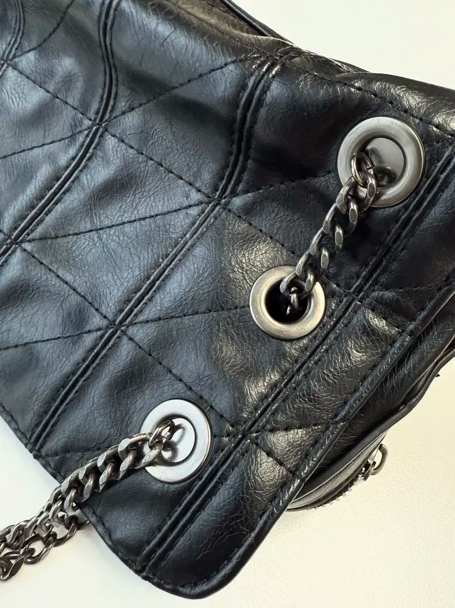 ZARAチェーンショルダーバッグ