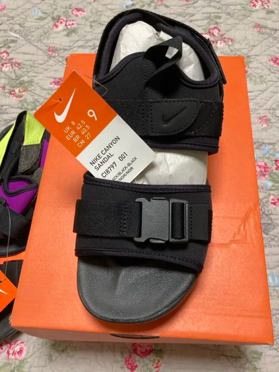  ナイキ キャニオン サンダル オールブラック マルチ まとめ 270 サンダル サンダル