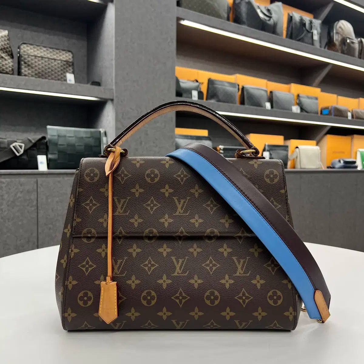 Louis Vuitton ルイヴィトン クラニー MM ショルダーバッグ
