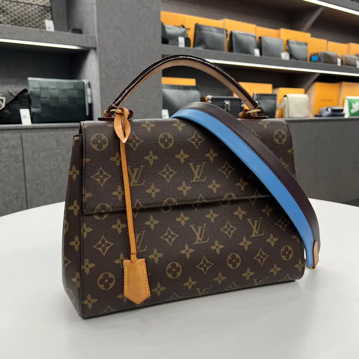 Louis Vuitton ルイヴィトン クラニー MM ショルダーバッグ