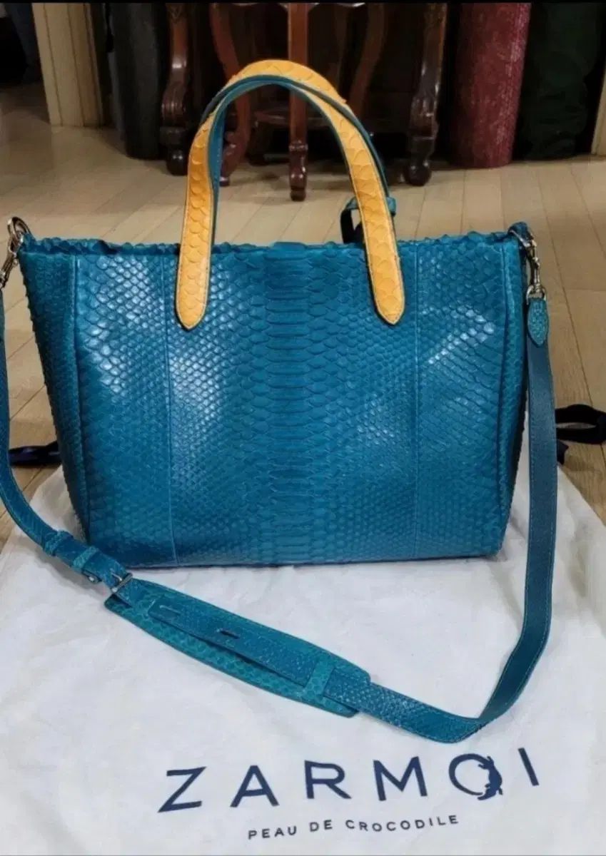 天然パイソン柄 トート兼クロスバッグ