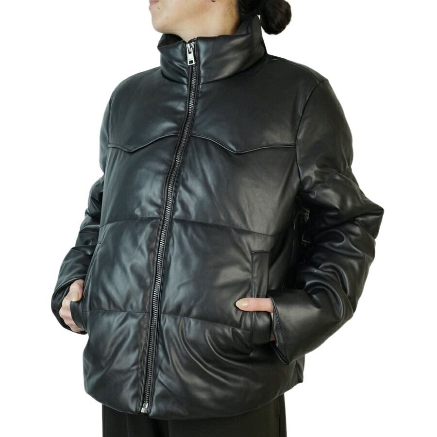 リーバイス (Levi's) レディース ダウン・中綿ジャケット アウター Box Quilted Jacket (Lichen Green) Levi\u0027s - 美品 Levi\u0027s レディース ダウンジャケット 中綿ダウン 白