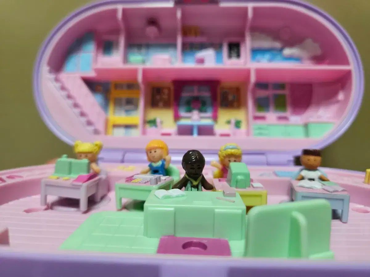 コンパクト COMPACT