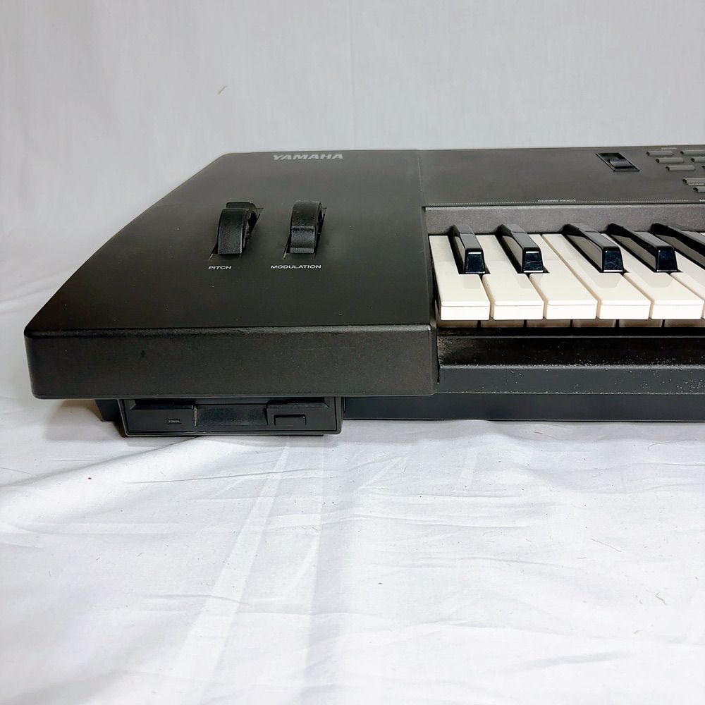 YAMAHA シンセサイザー QS300 動作 済み