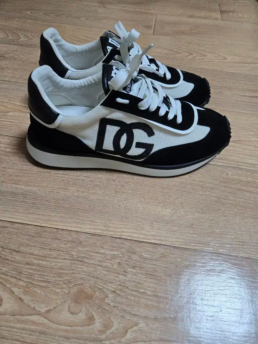 ドルチェ＆ガッバーナスニーカー