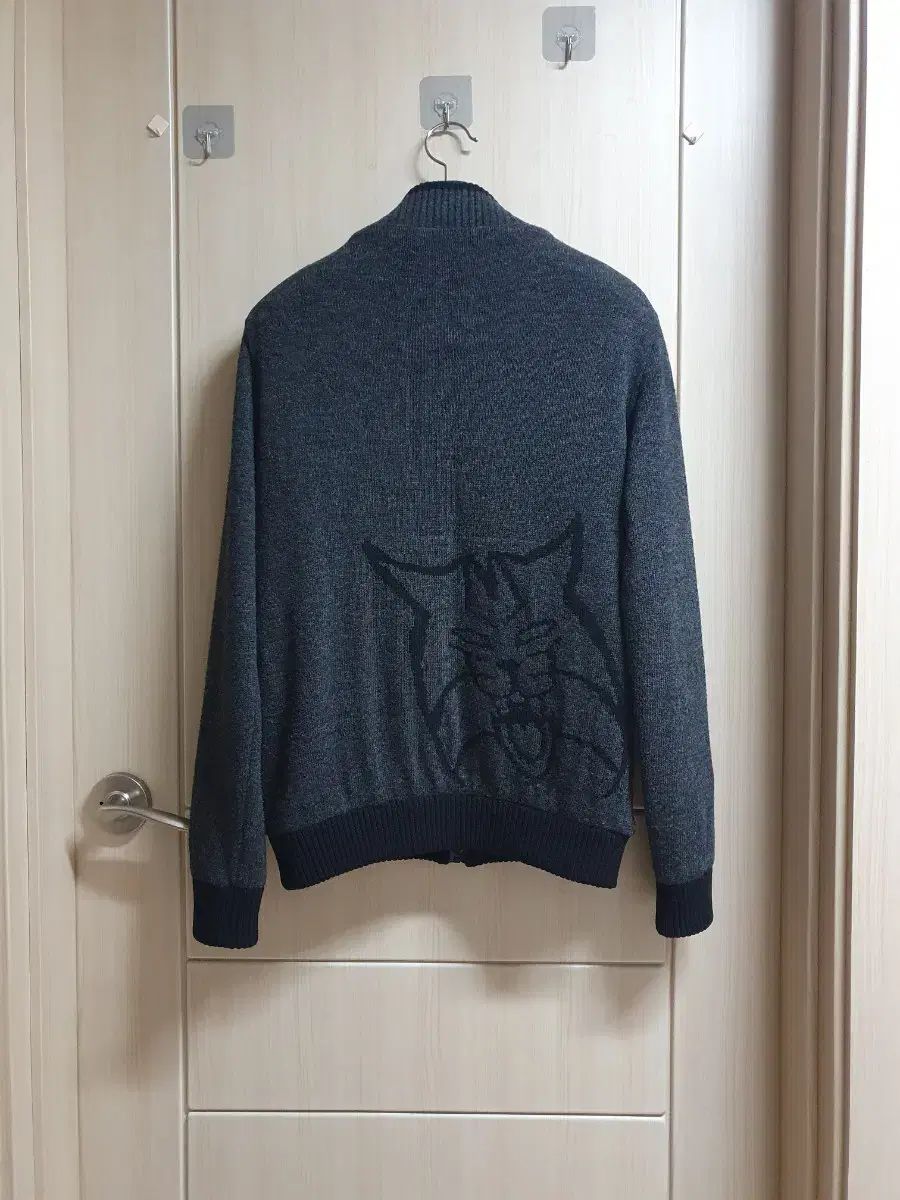 ブラック ディープグレー