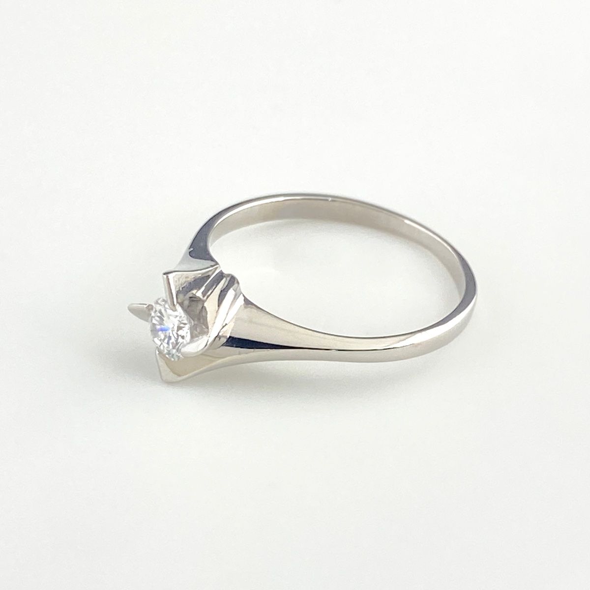 ダイヤモンド デザインリング プラチナ 指輪 リング 9.5号 Pt850 ダイヤモンド レディース