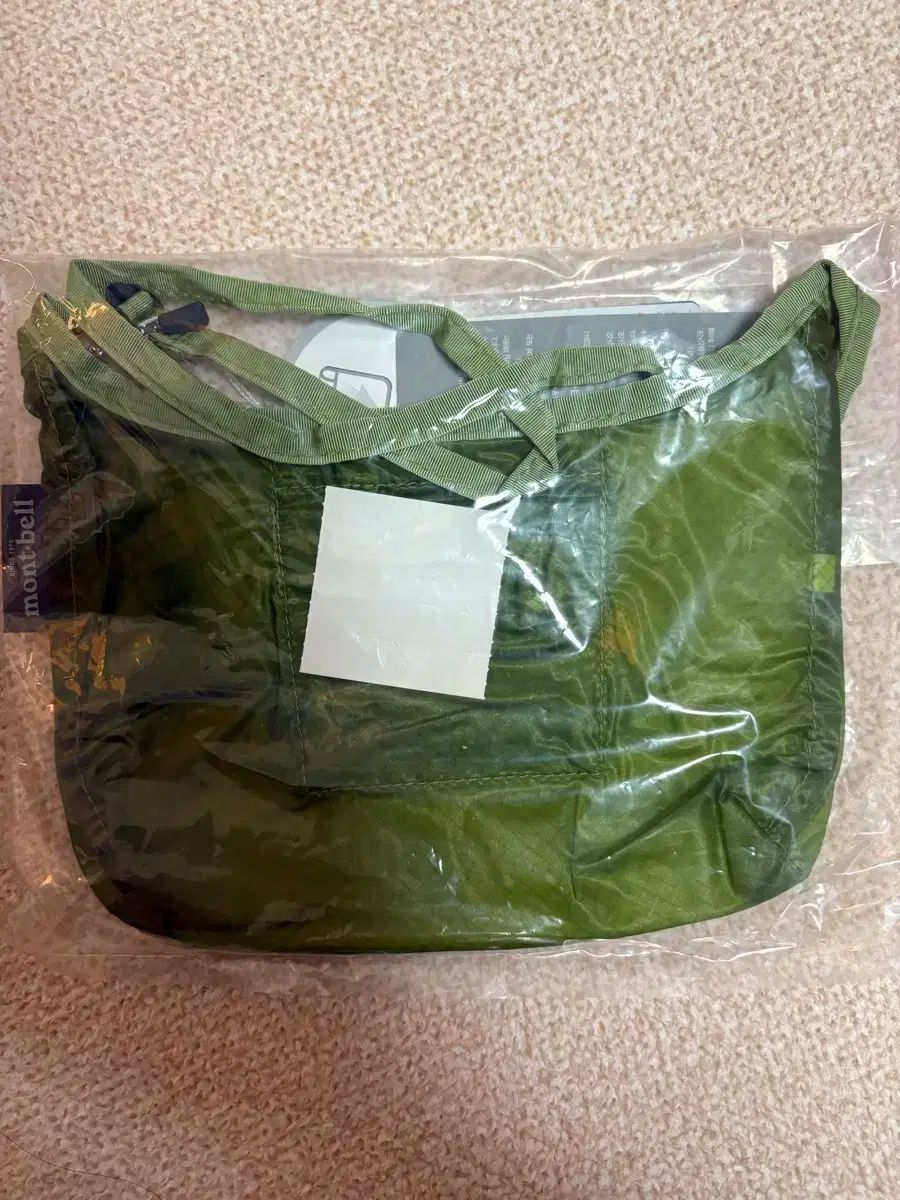 モンベル ウルトラ ライト モノバッグ