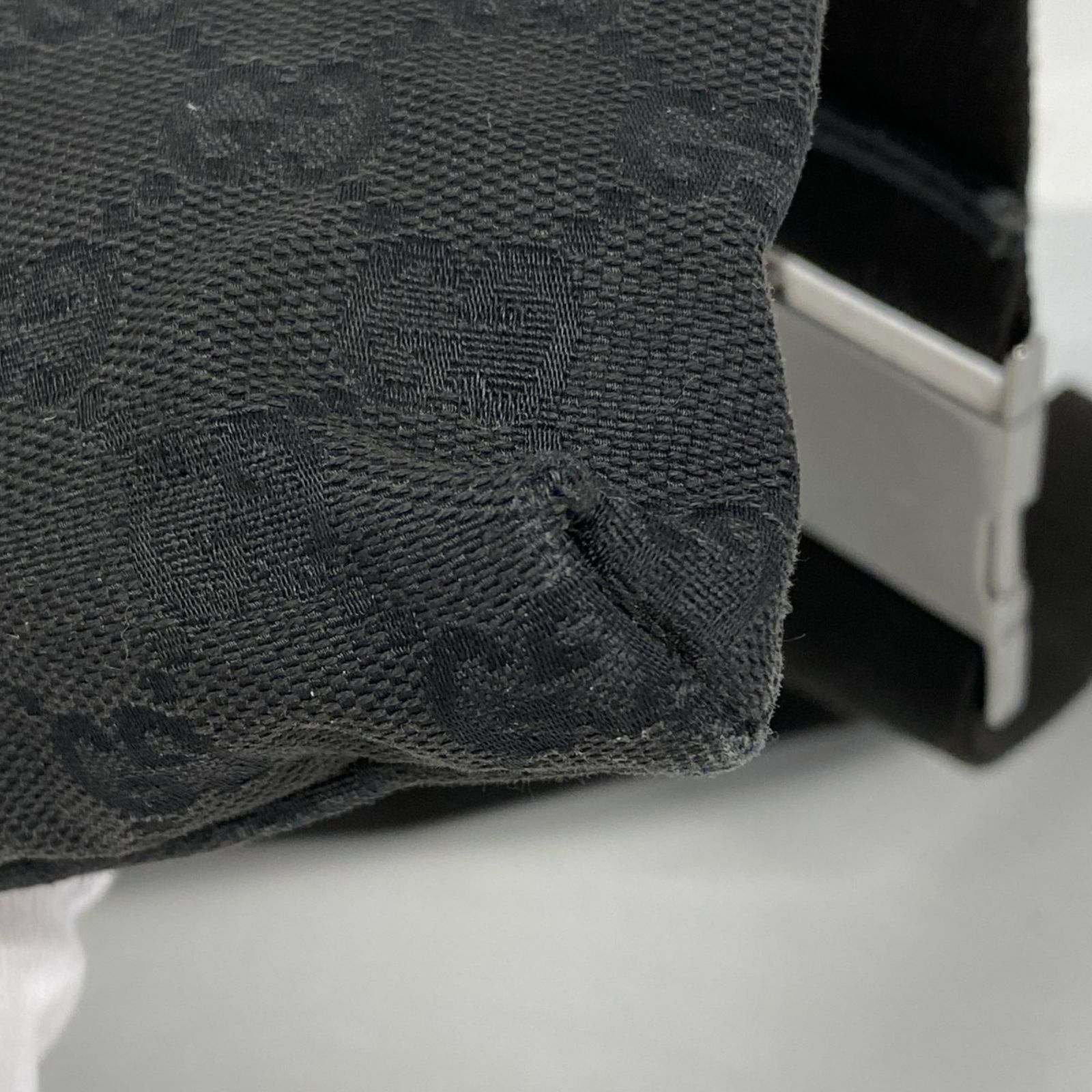 28566 キャンバス