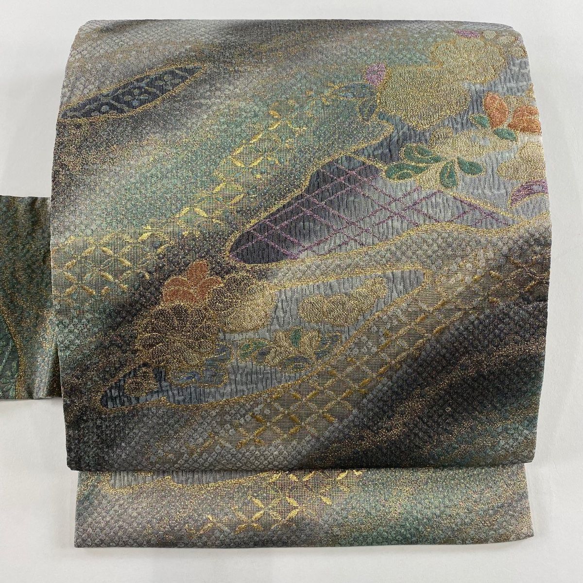 名古屋帯 秀品 草花 霞 金糸 箔 灰緑 正絹