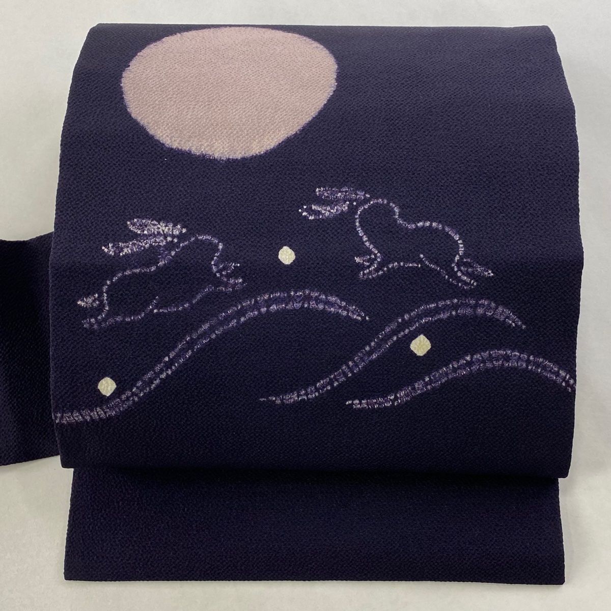 名古屋帯 うさぎ 月 絞り 縮緬 濃紫 正絹