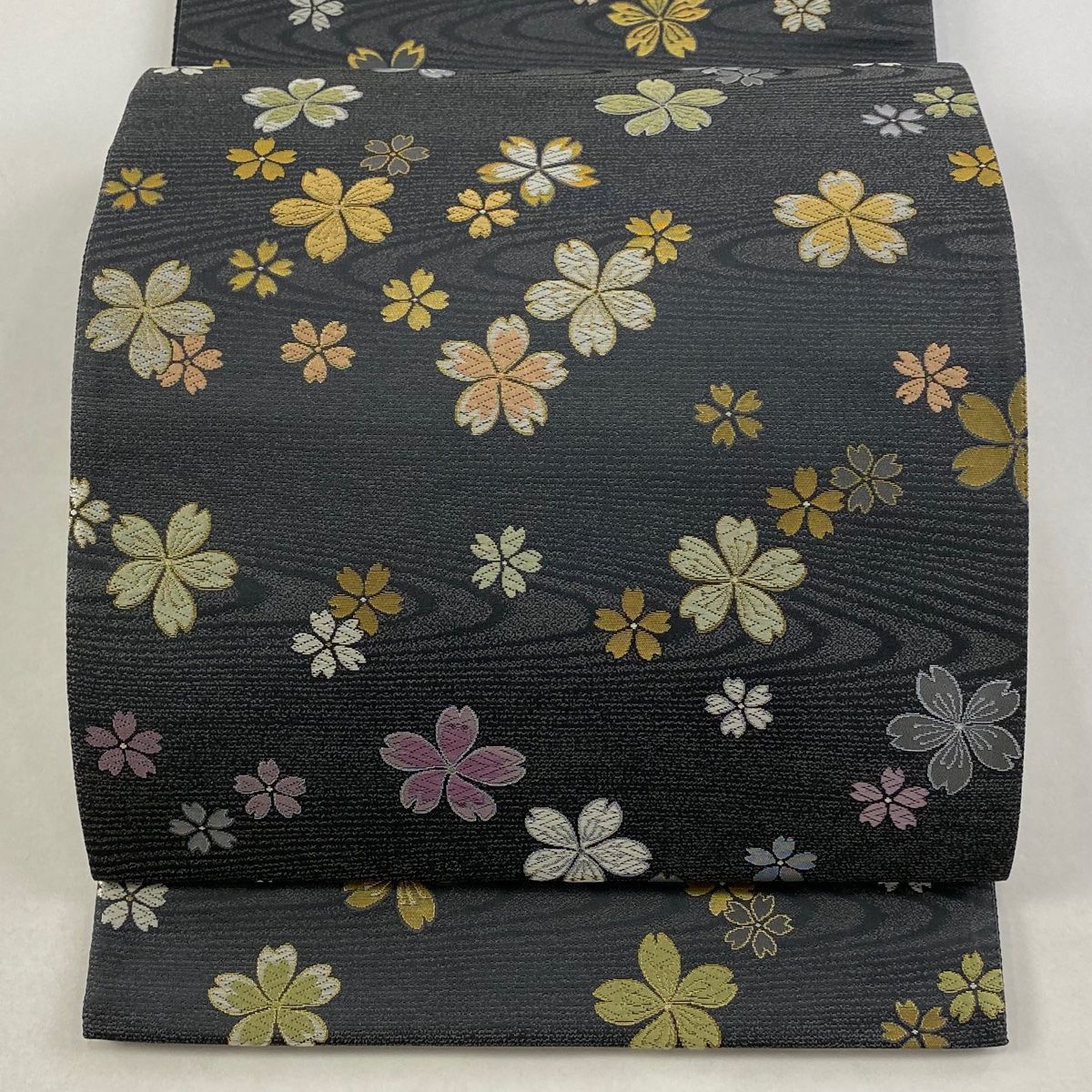 袋帯 箔屋清兵衛 落款 西陣織 桜 流水 唐織 箔 黒灰 六通 正絹