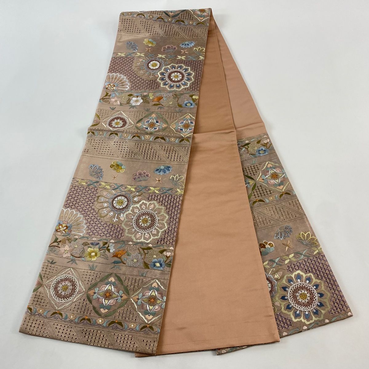 ピンクベージュ 六通