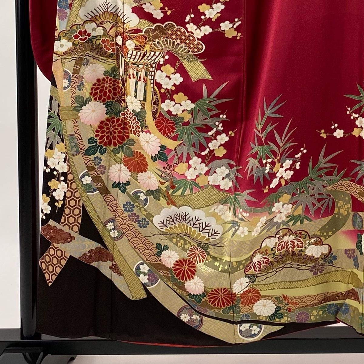 振袖 身丈155cm 裄丈64.5cm M 袷 御所車 松竹梅 金糸 金彩 えんじ色 正絹 秀品