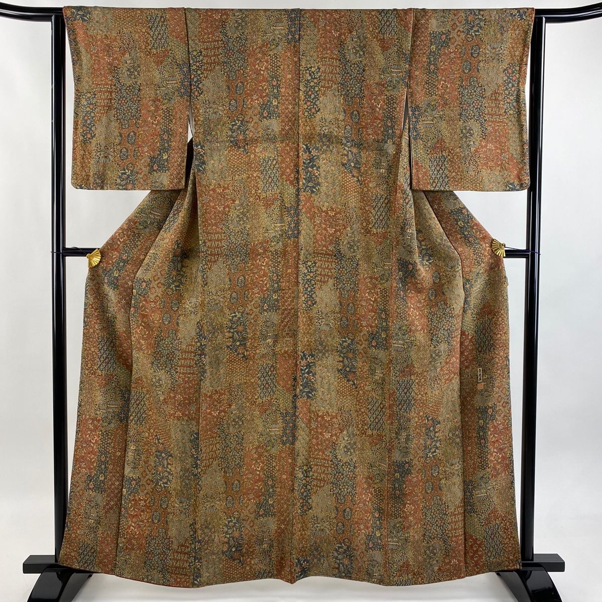 小紋 身丈161.5cm 裄丈63.5cm S 袷 二代目 更甚 落款 草花 建物 縮緬 赤茶 正絹 秀品