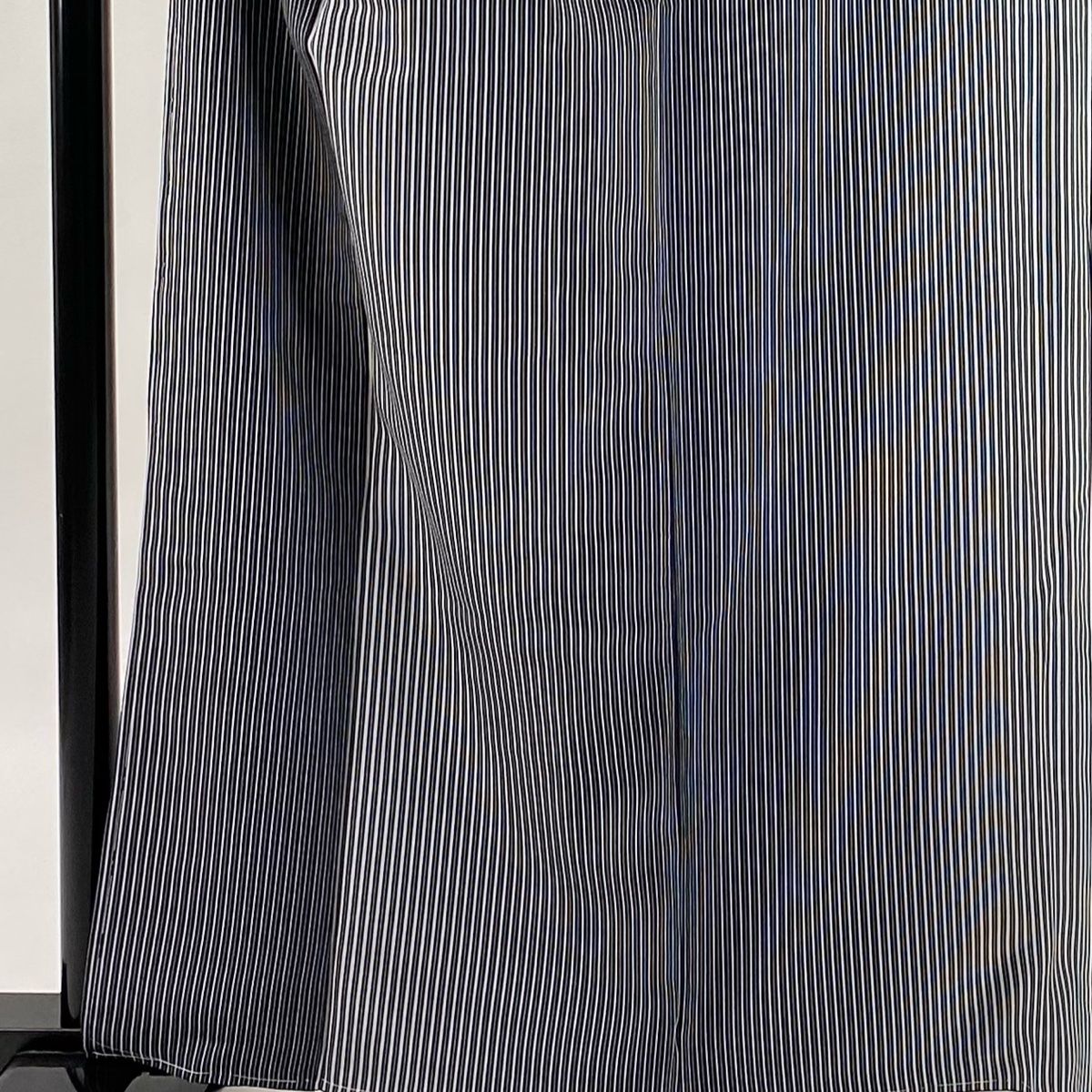 小紋 身丈162cm 裄丈66.5cm M 袷 縦縞 黒 正絹 秀品
