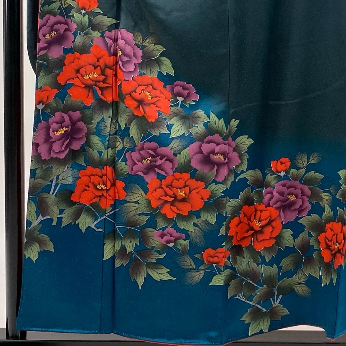 振袖 身丈157cm 裄丈64cm M 袷 牡丹 枝梅 金彩 ぼかし 深緑 正絹 秀品