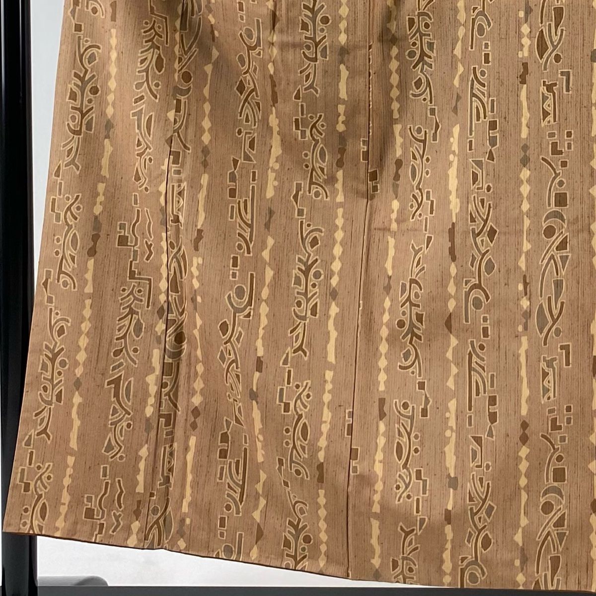 小紋 身丈154cm 裄丈64cm M 袷 紬地 柿渋染 落款 縞 幾何学 茶色 正絹 秀品