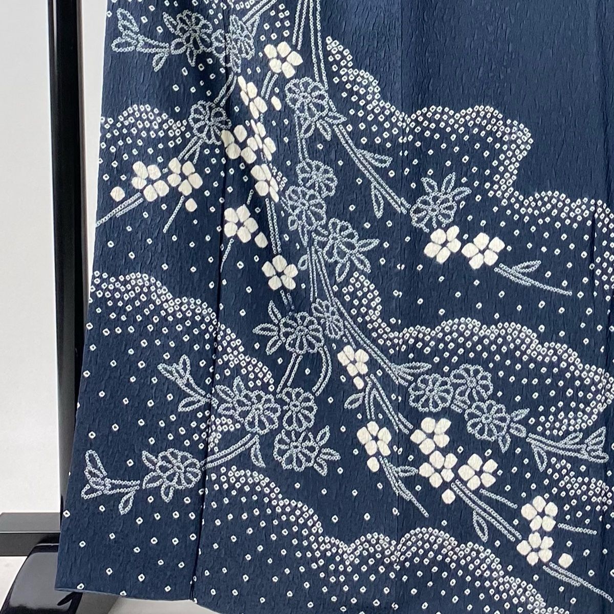 訪問着 身丈167cm 裄丈69.5cm L 袷 草花 雲文 絞り 紺色 正絹 秀品
