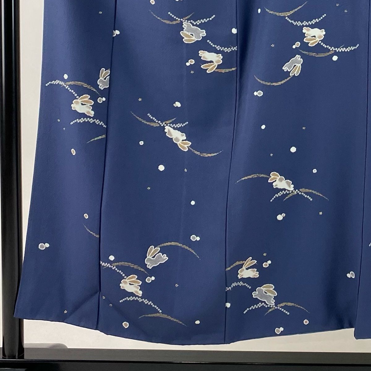 小紋 身丈152.5cm 裄丈63.5cm S 袷 うさぎ 芝 金彩 紺色 正絹