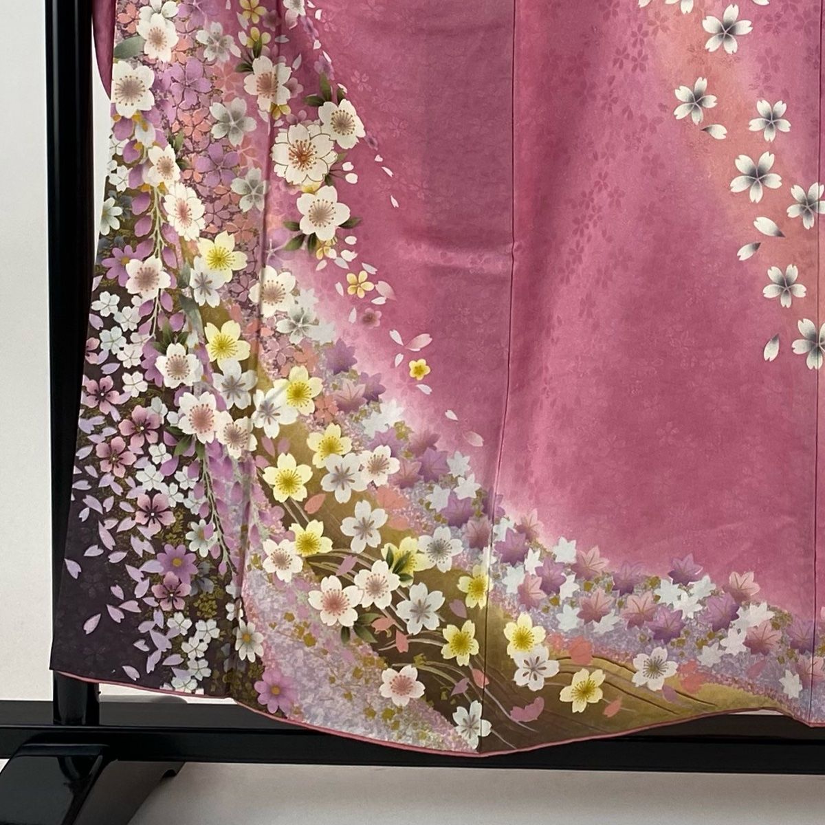 振袖 身丈156cm 裄丈64cm M 袷 桜 草花 銀通し 箔 ピンク 正絹