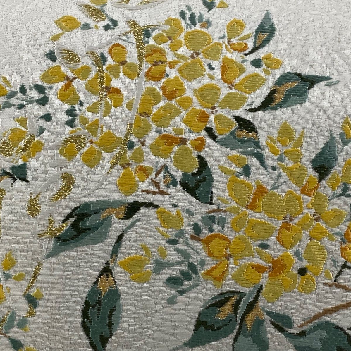 袋帯 秀品 落款 草花 金糸 灰白 お太鼓柄 正絹