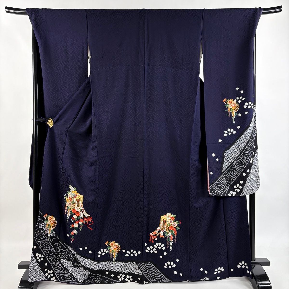振袖 身丈167cm 裄丈70cm L 袷 御所車 草花 刺繍 絞り 濃紫 正絹