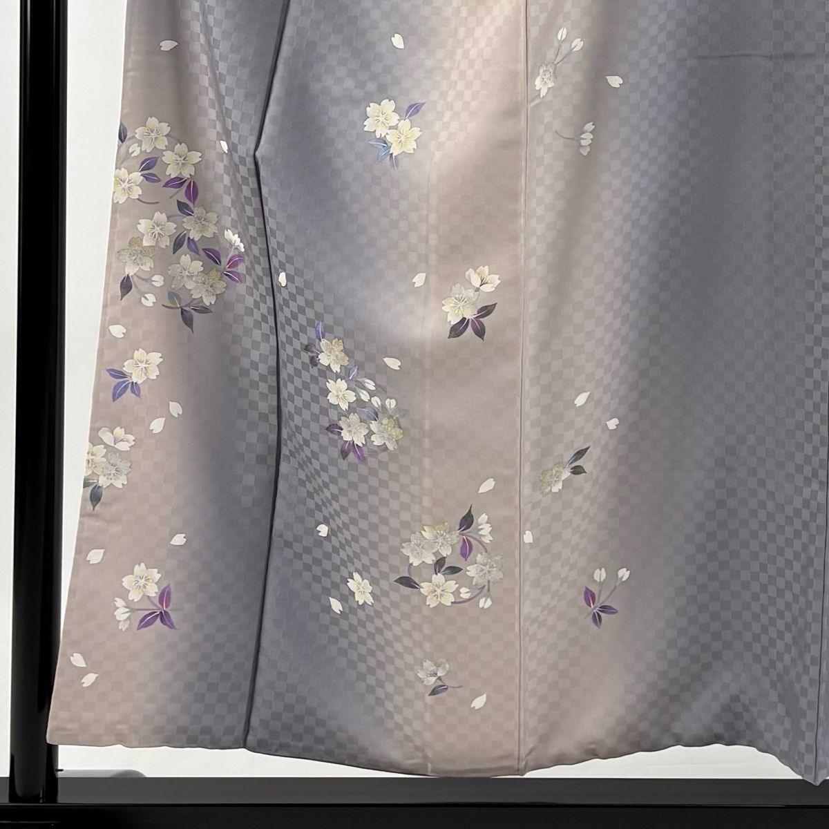 付下げ 身丈155cm 裄丈61cm S 袷 桜 花びら 金銀彩 ぼかし 青灰色 正絹