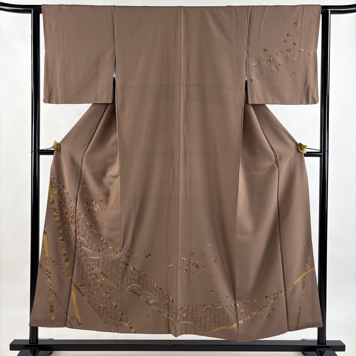 訪問着 身丈152cm 裄丈62cm S 袷 蝶 草花 刺繍 金糸 薄茶色 正絹