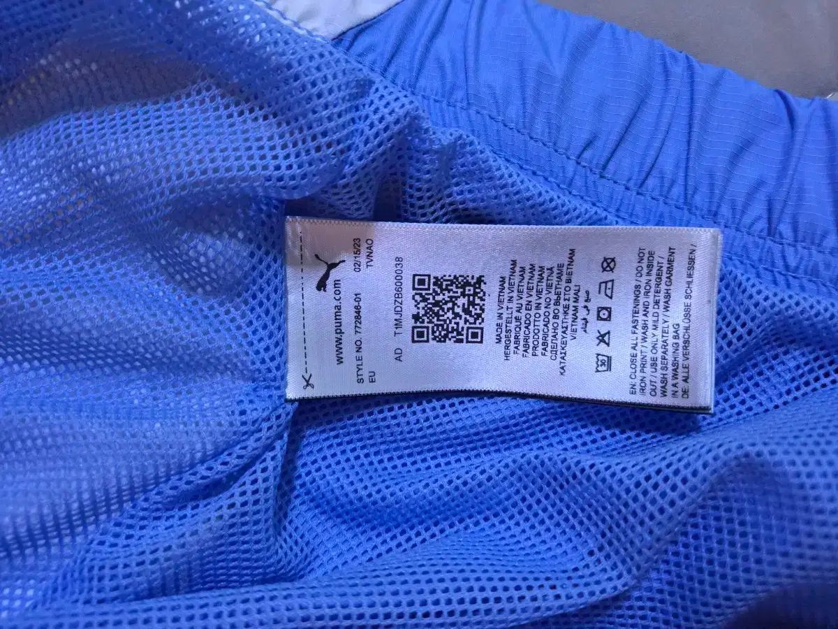 マンチェスターシティ ウィンドブレーカー